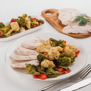 Готовые блюдатм У ПалычаПалычЛанч Куриное филе с овощами су-вид 200 г