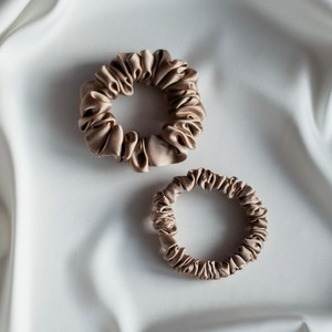 8 HORAS OF SILK Набор шелковых резинок средняя+узкая, Latte