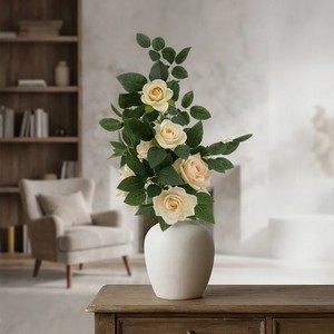 Ветка плетистой розы, 55 см, в ассортименте