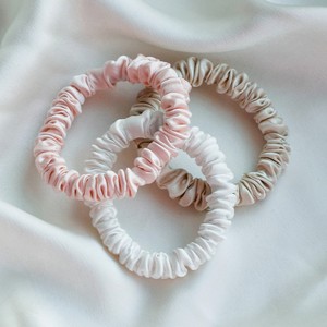 8 HORAS OF SILK Набор из 3 шелковых резинок, Sunset, Sand, Pearl