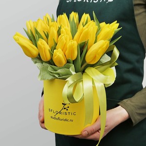 STUDIO FLORISTIC Композиция из Тюльпанов «Желтое счастье», 1 шт.