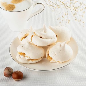 ПирожныеТМ У ПалычаМеренга с фундуком 70 г