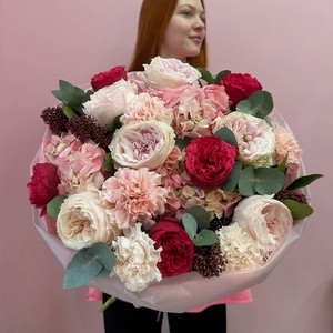ЗАЦВЕТАЙ. ЦВЕТОЧНЫЙ БУТИК Роскошный букет «Сердечное признание» на основе роз Дэвида Остина, 1 шт.